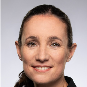 Suzanne Streit Moderator (Deputy Head Economic section at Swiss Embassy Beijing)
